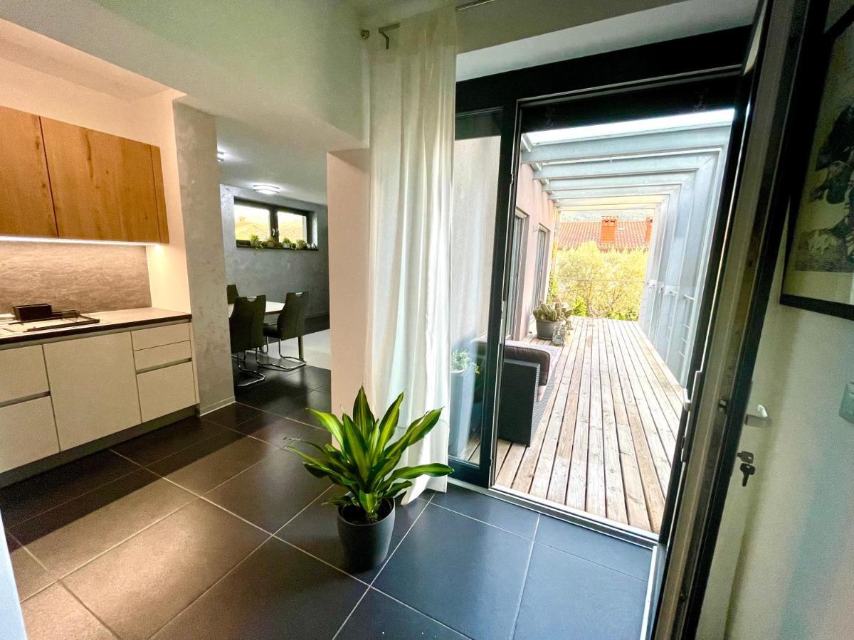 Mega Apartment Prvacina Екстериор снимка